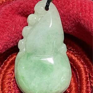 貴重 天然本翡翠 無含浸処理 糯氷種 緑色 瓢箪 重さ 32.0ct 縁起物 健康を守る♪ お守り♪ ペンダント