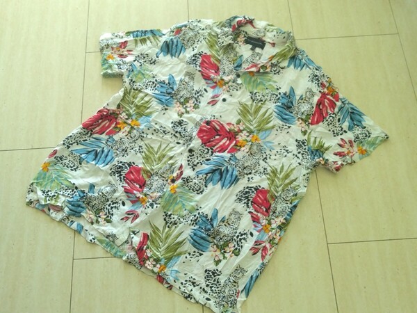 アロハシャツ US古着 大きいサイズ2XL 派手柄カラフル 美品