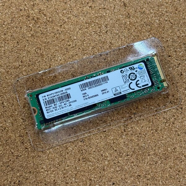 SAMSUNG SM951 128GB MZHPV128HDGM-00000 M.2 AHCI 2280 PCIe3.0x4 MLC 非NVMe