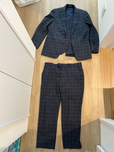 送料込み!メンズスーツ ジレ付き AB4 パーソンズ person‘s for men 上下セットアップ