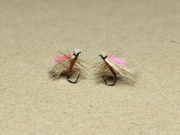 ■Rivers■エルクヘアカディス#14(ブラウン、ブリーチ、ピンクマーカー付)計6本【種類】完成品フライ>ドライフライ>カディス系