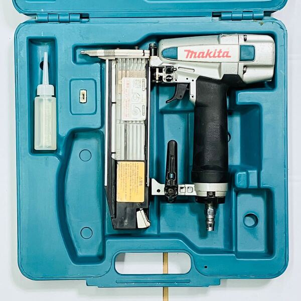 動作良好 送料無料 マキタ makita 常圧 50mm 仕上げ釘打ち機 フィニッシュネイラ AF502N ケース付