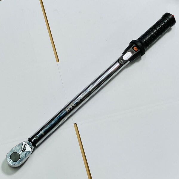 中古品 送料無料 KTC 1/2sq(12.7mm ) プレセット型トルクレンチ GW200-04 40-200N・m