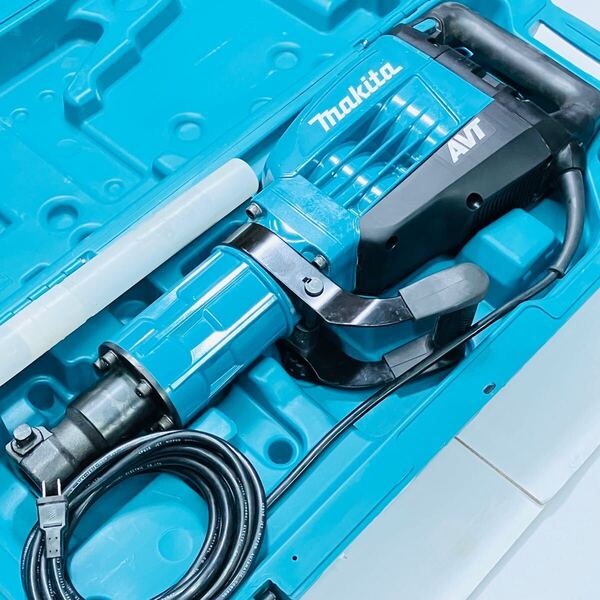 美品 程度良好 送料無料 マキタ makita 電動ハンマ ハンマー HM1317C 六角軸 30mm ケース・ブルポイント1本付き