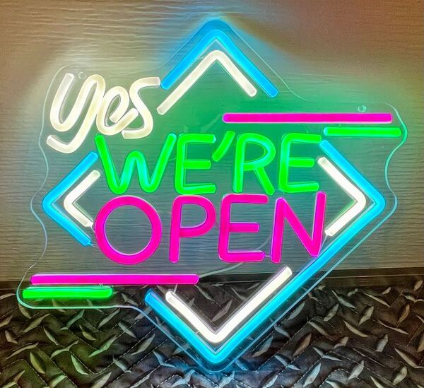 オープン OPEN LED ネオンプレート ネオン看板 4色 USB電源 調光付 吊り下げ式 店舗装飾 アメリカン雑貨 営業中 壁掛け看板 かわいい看板