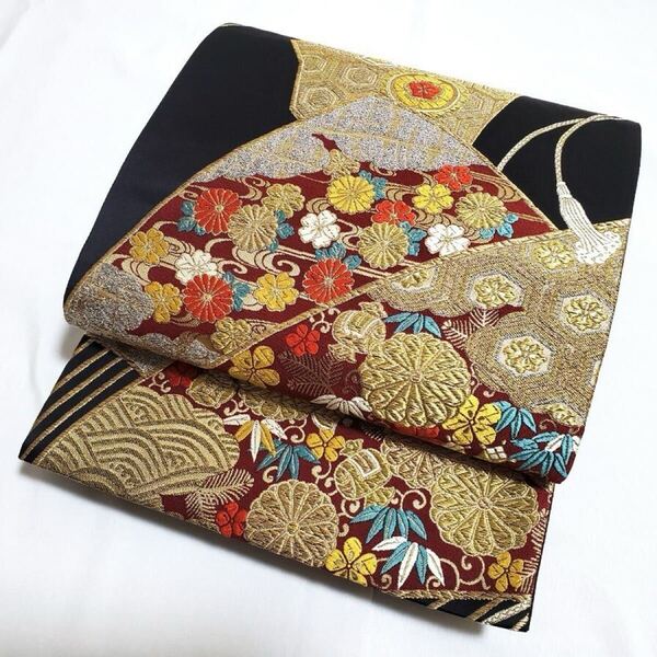 送料無料 美品 扇に花模様 金糸 黒色 宝尽し 唐草 菊 松葉 礼装用 六通 正絹 フォーマルな袋帯 仕立て上がり リサイクル