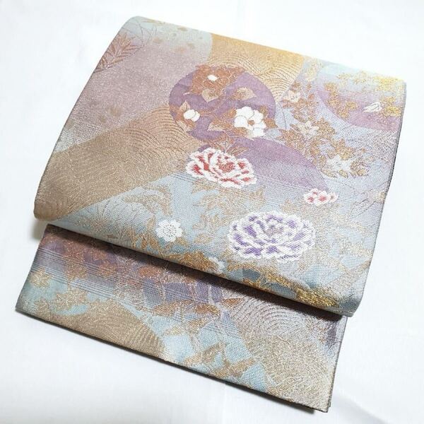 送料無料 美品 季節の花々 金糸 銀糸 牡丹 桜 桔梗 瑞鳥 鶴 パステル 水色 淡色 六通 正絹 フォーマルな袋帯 仕立て上がり リサイクル