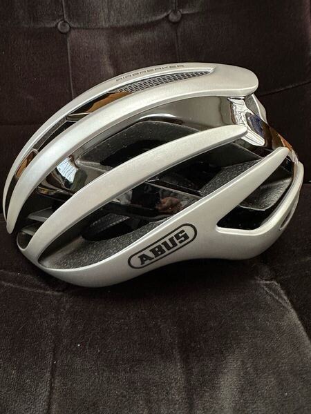 ABUS アブス AIRBREAKER エアブレイカー Lサイズ(59〜61cm)シルバー
