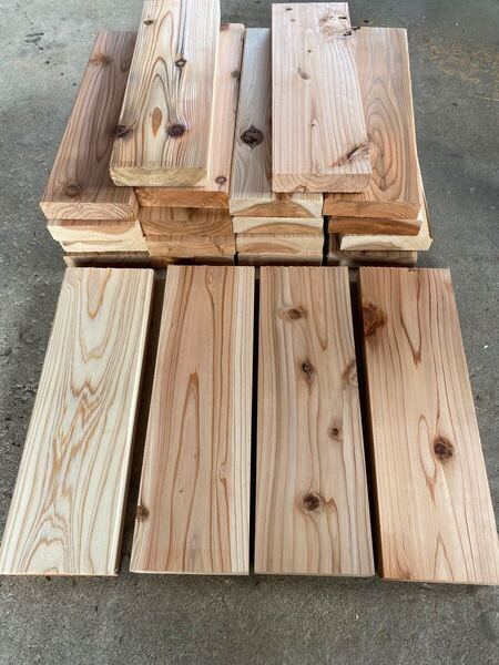 【送料無料】製材板 無垢材 杉板 横120x厚さ30x長さ380mm 22本