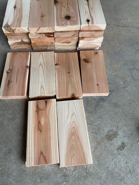【送料無料】製材板 木材 無垢材 杉板 横120x厚さ30x長さ250mm 26本