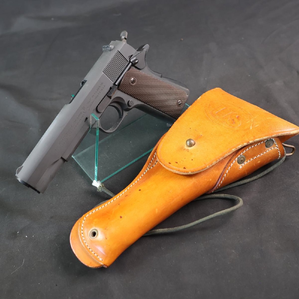 東京マルイM1911A1ガスブローバック2丁 二丁拳銃ショルダー