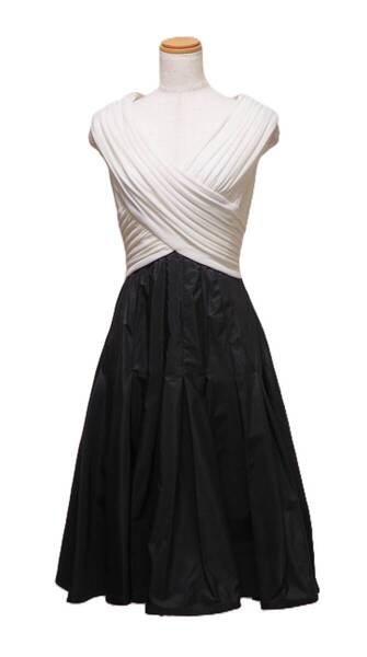 TADASHI SHOJI タダシショージ WHITE & BLACK ワンピース 「6 」/ 11号程度