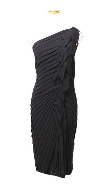 TADASHI SHOJI タダシショージ BLACK ワンピース 「6 」/ 11号程度