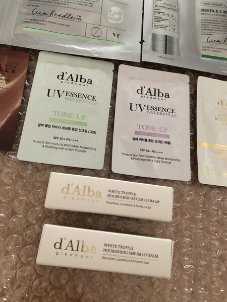 ダルバ d'Alba ホワイト トリュフ リップ バーム クリーム クレンザー UV 化粧下地 日焼け止め リードルショット マスク パック センテラ