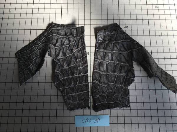 CR5-38★希少巨大サイズ燻銀グレイマット最高級ポロサスクロコダイルレザークラフトはぎれハギレペンケース電子タバコケース