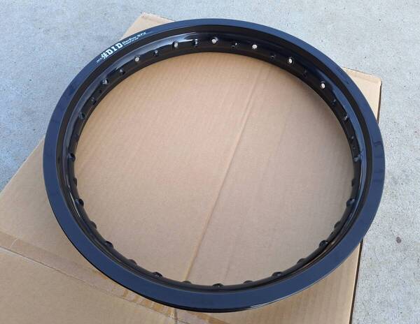 DID ST-X 強リム リア 18×2.15 YZ250FX 未使用品 YZ125Xなどにも 送料サービス!
