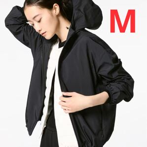 新品 ユニクロ ポケッタブルUVカットパーカ Mサイズ ブラック