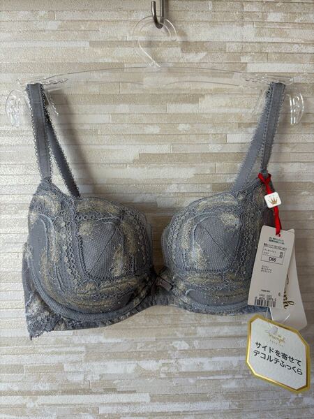 D65」トリンプ プレミアム ゴールドレーベル上品繊細新鮮リバーレースブラジャー