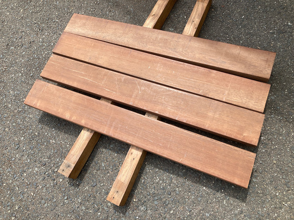 送料無料◇アウトレット品 ウリン30x120x900mm 4本セット◇ベランダ 庭 ウッドデッキ 水回り 家具 雑貨 一枚板 木工 手作り