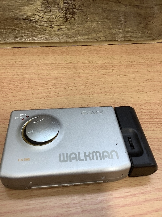 Yahoo!オークション -「wm-600 sony」の落札相場・落札価格