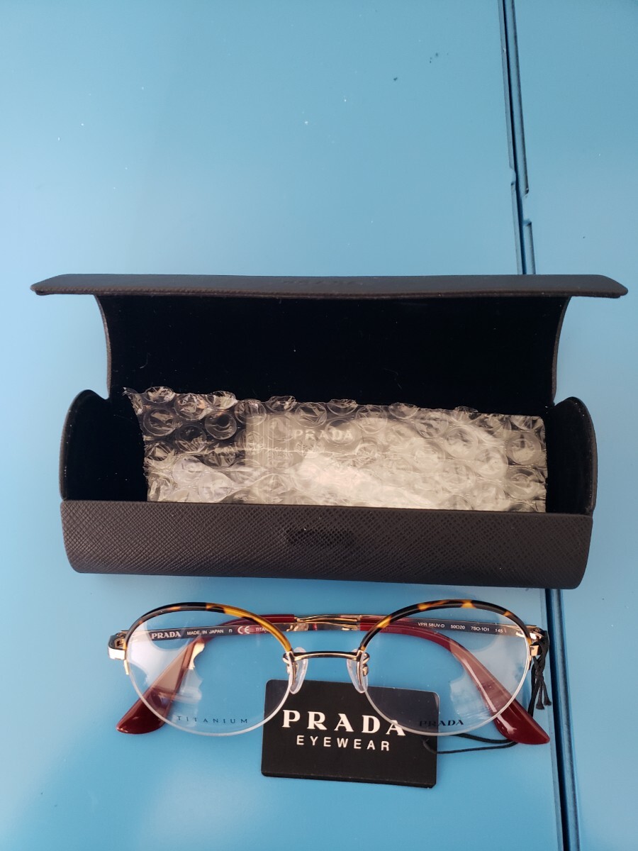 【未使用】プラダ★PRADA サングラス レッド 赤色 太フレーム メガネ PRADA 未使用 プラダ サイドロゴ サングラス メガネ べっ甲柄