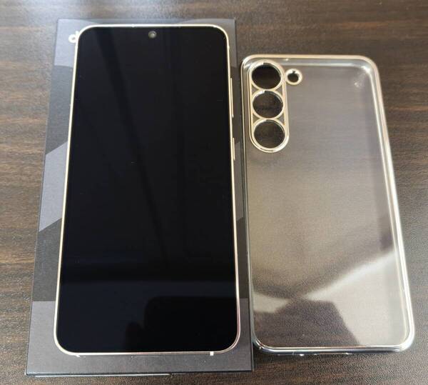 ほぼ新品/未使用 ギャラクシー Galaxy S23 8GB/256GB SC-51D ドコモ版 SIMフリー DSDV デュアルシム 120Hz 即決 送料無料