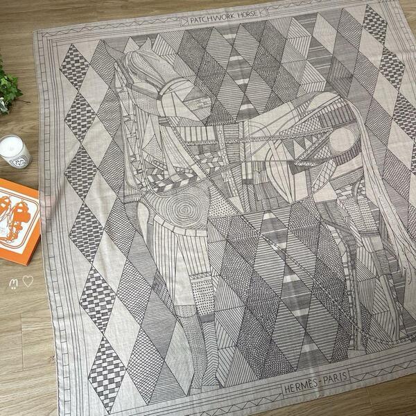 送料無料 エルメス カレ140 ジェアン パッチワークの馬 カシシル ストール ショール HERMES Patchwork Horse Natural/Ebene