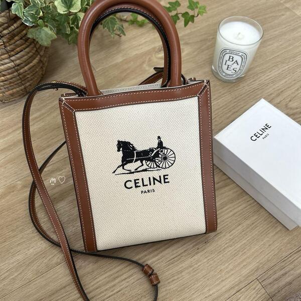 送料無料 CELINE セリーヌ ミニバーティカルカバ 馬車 ハンドショルダーバッグ斜めがけ