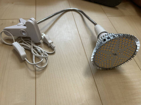 【送料込み】LED植物育成ライト(全スペクトル)【美品】