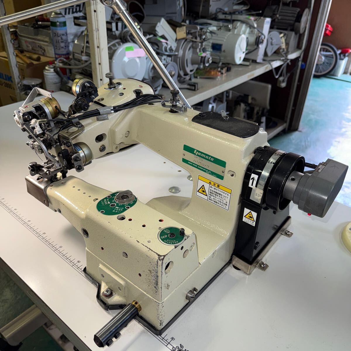 YAMATO ヤマト 工業用ロックミシン DCZ-220-D1 手工芸 ハンド