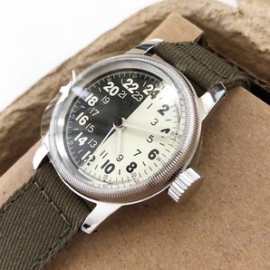 未使用☆アメリカ陸軍航空隊を復刻!M.R.M.W.ミリタリーウォッチ TYPE A-17A 24時間表示のクォーツ腕時計 モントルロロイ