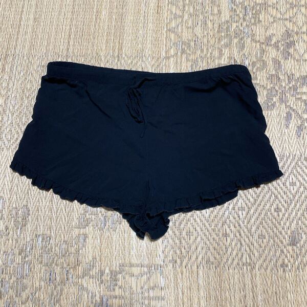 Forever21 フォーエバー21 黒ショートパンツ Lサイズ ブラック トゥエンティワン 大きいサイズ トール 短パン ショーパン ルームウェア