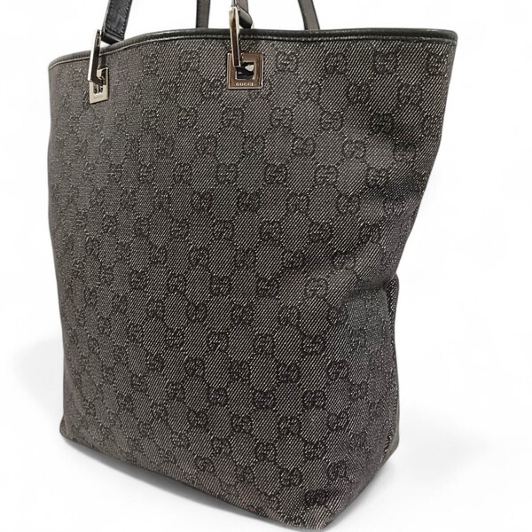 【美品】 正規品 GUCCI グッチ GGキャンバス トートバッグ 黒 ブラック 鞄 レザー 肩掛け 革 男女兼用 シルバー金具 ビジネスバッグ かばん