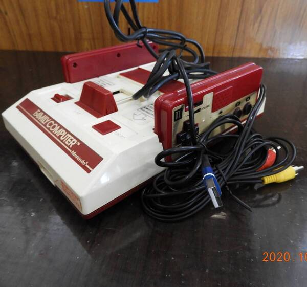g−2 AV化(AV仕様)・USB電源化初代ファミコン本体 美しい画像でしっかり遊べる!ヤマト便。早い!