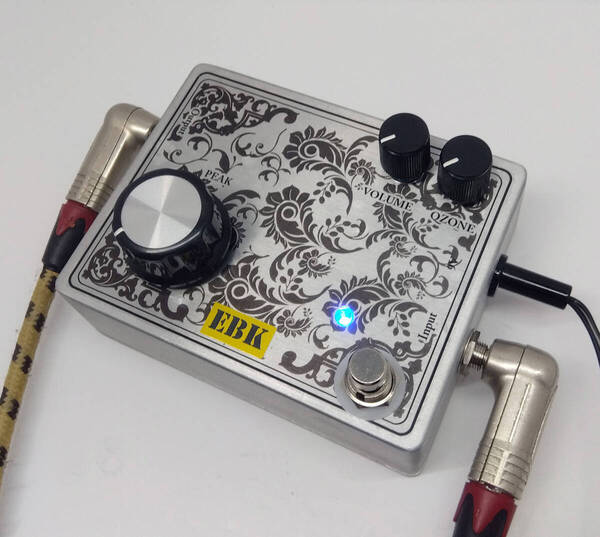 即決 QZONE 半止めワウ CRYBABY Q-ZONE QZ-1 足で操作OK 電池格納OK 送料無料
