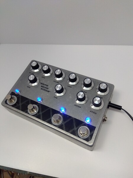 SRV STEVIE SOUND SYSTEM 4in1 エフェクター FUZZ+OCTAVIA+TS+TS レイボーン