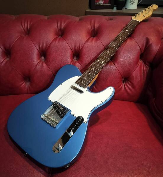 Fender New American Vintage '64 Telecaster Lake Placid Blue 2013