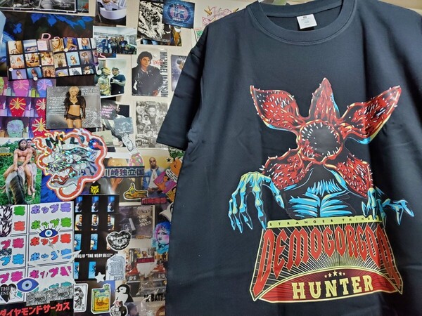 新品│1点のみ│ストレンジャーシングス│輸入Tシャツ│海外インポート品│サイズL│ブラック│黒│デモゴルゴンハンティングクラブ