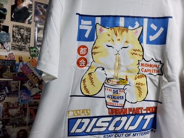 新品│カップラーメンをすする猫│フロント&バックプリント│輸入Tシャツ│海外インポート品│サイズL│ホワイト│白│ストリート、ねこ