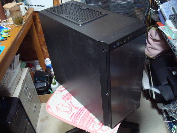 厳選パーツのWindws XP Intel E8400 3.0GHz メモリ4GB HDD 500GB GA-EP35-DS3Rマザー Antecケース 送料無料