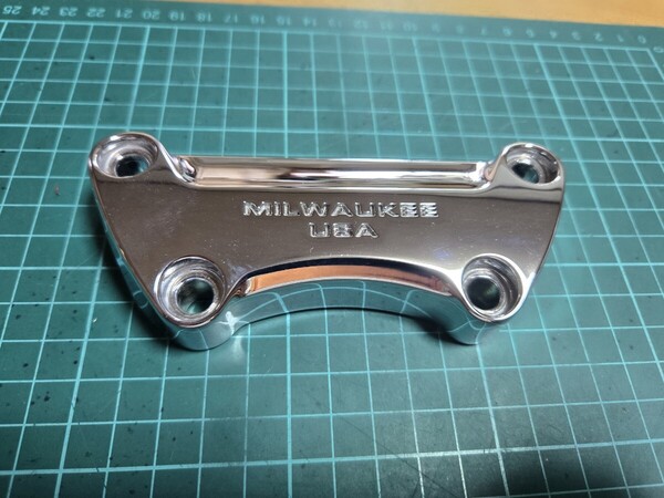 ■美品/即決/送料無料■ハーレーダビッドソン/純正ライザークランプ/ミルウォーキーUSA Milwaukee-USA/1インチハンドル用/クロームA