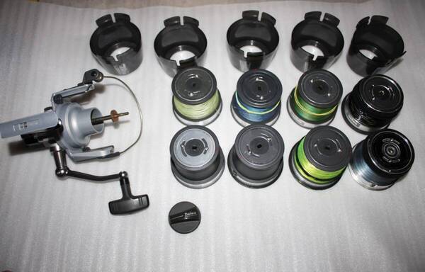 ★ダイワ トーナメント サーフ Z 35T スピニングリール スプール8個 カバー5個 付き ★