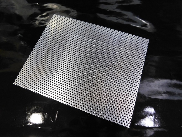 特注OK アルミ製 パンチングメタル 3φ×5P×1.0×200×240 オリジナル カット加工 デコトラ ダンプ ジムニー ハイエース 軽トラ グリル