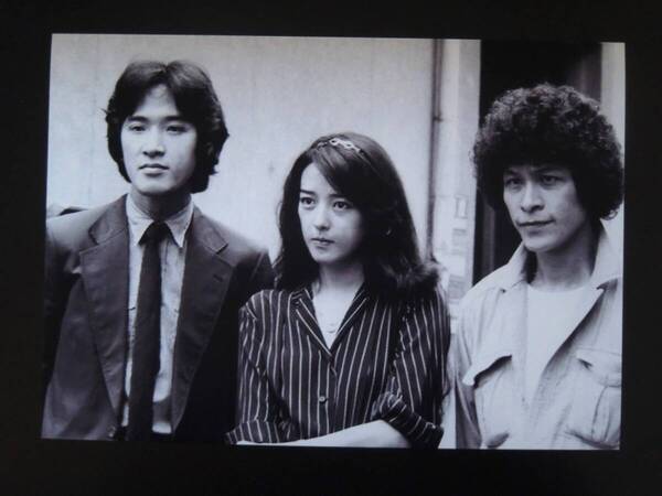 A4 額付き ポスター 松田優作 小林麻美 鹿賀丈史 モノクロ 写真