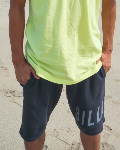 【SALE】★送料無料★2025春夏 新品【BILLABONG/ビラボン】LOGO PRINT ショートパンツ WAA メンズL BF01A600