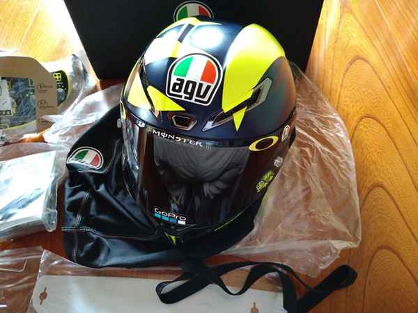 AGV PISTA ピスタ GP-RR SOLELUNA バレンティーノ ロッシ YAMAHA ヤマハ YZR‐M1 Rossi エージーブイ