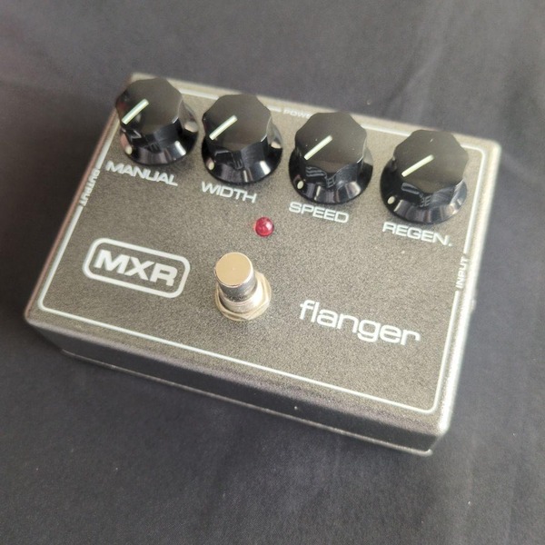 MXR M117R Flanger