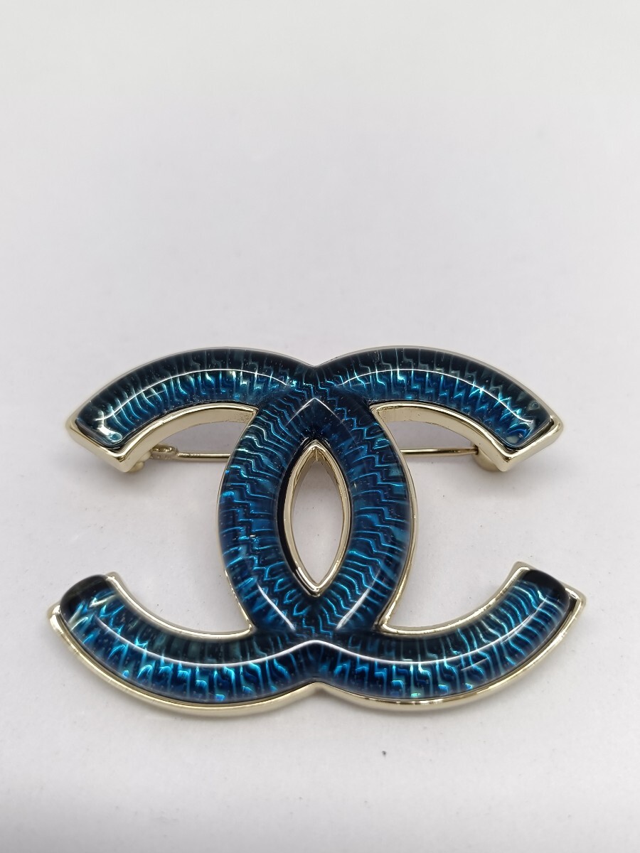 【25p】CHANEL ブローチ ブルー Yahoo!オークション -「(ブルー 青 ) シャネル」(ブローチ