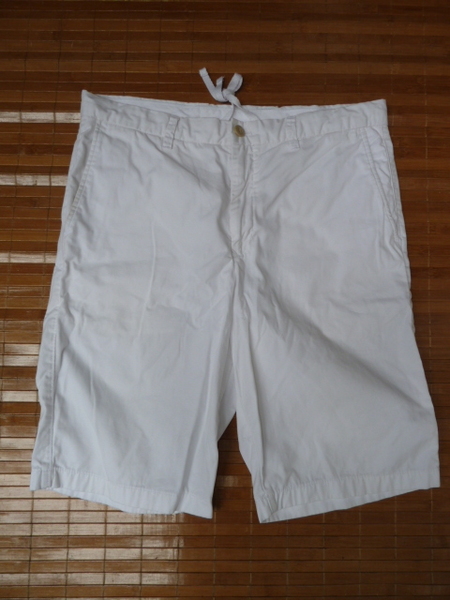 USED UNIQLO ハーフパンツ L 175/88A ウェスト 84~92cm WHITE