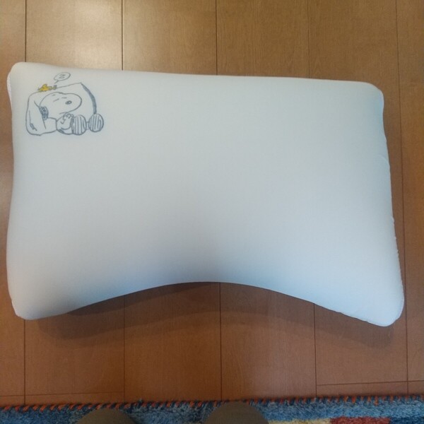 スヌーピー とろふわ枕 新品未使用品 箱無し 55×40cm おまけ付き♪